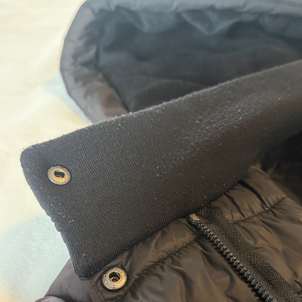 Bernardo Women's Black Puffer Jacket - Picture 10 of 14